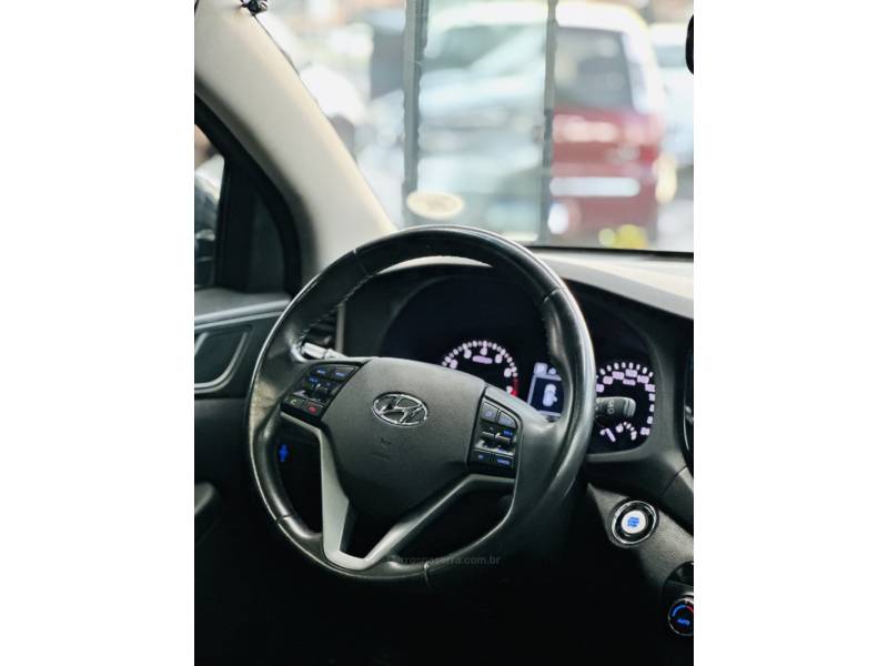 HYUNDAI - TUCSON - 2020/2020 - Preta - R$ 118.900,00