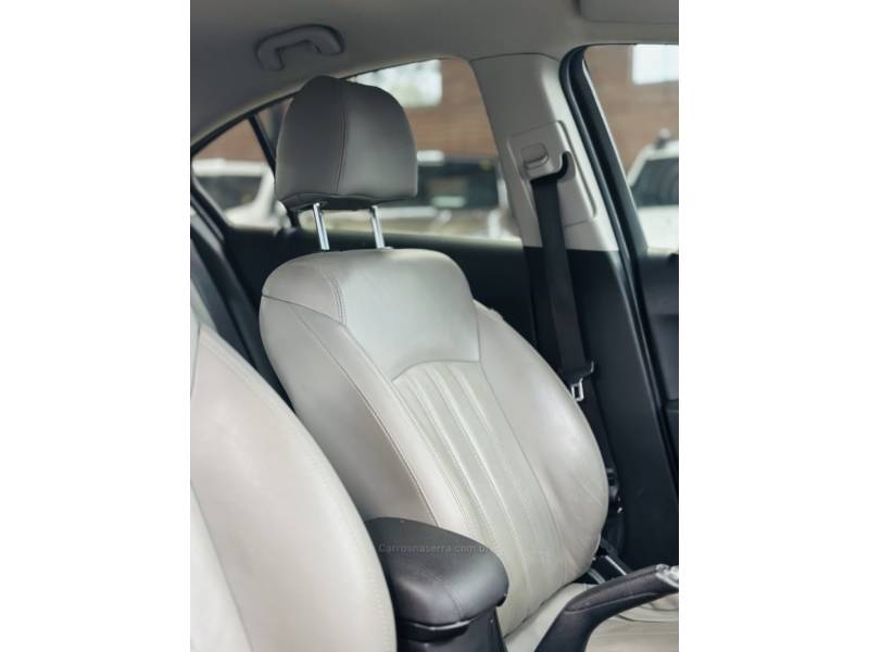 CHEVROLET - CRUZE - 2014/2014 - Branca - R$ 74.900,00