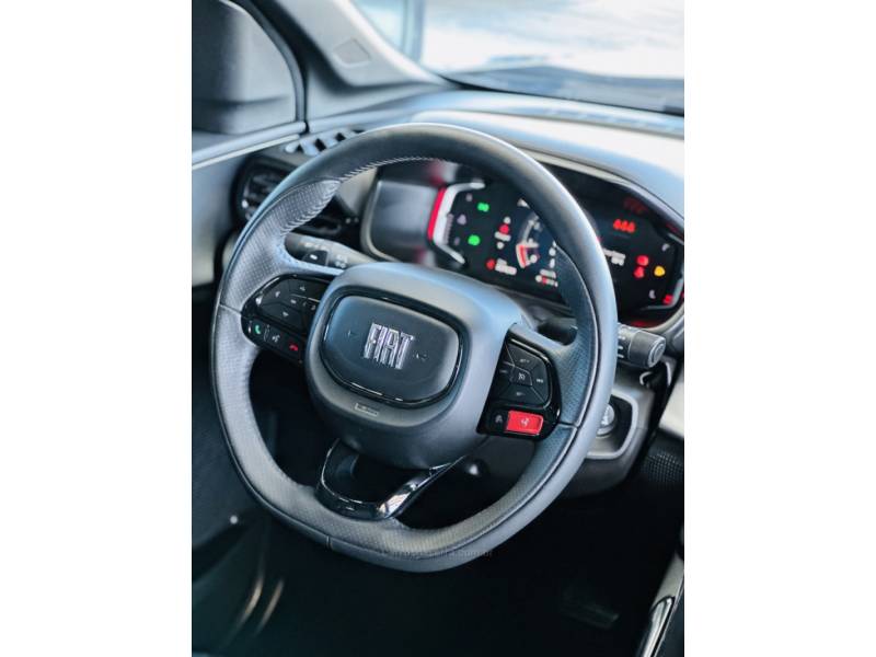 FIAT - FASTBACK - 2023/2023 - Preta - R$ 128.900,00