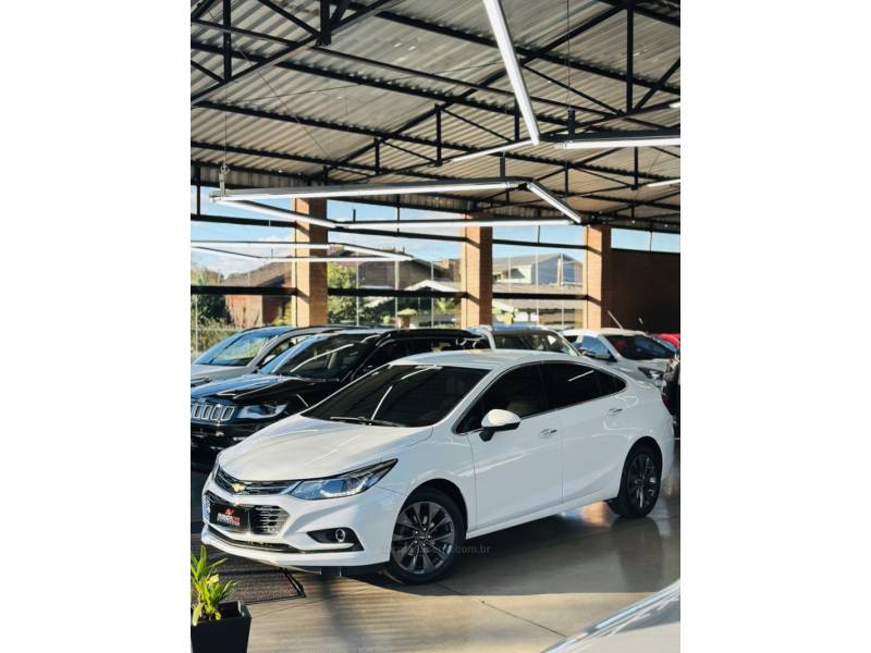CHEVROLET - CRUZE - 2019/2019 - Branca - R$ 99.900,00