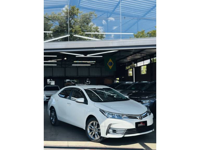 TOYOTA - COROLLA - 2019/2019 - Branca - R$ 112.900,00