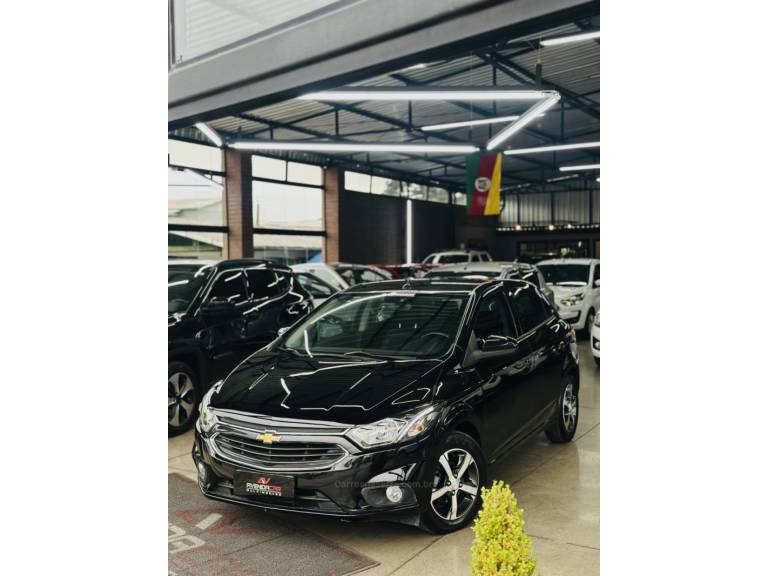 CHEVROLET - ONIX - 2017/2017 - Preta - R$ 64.900,00