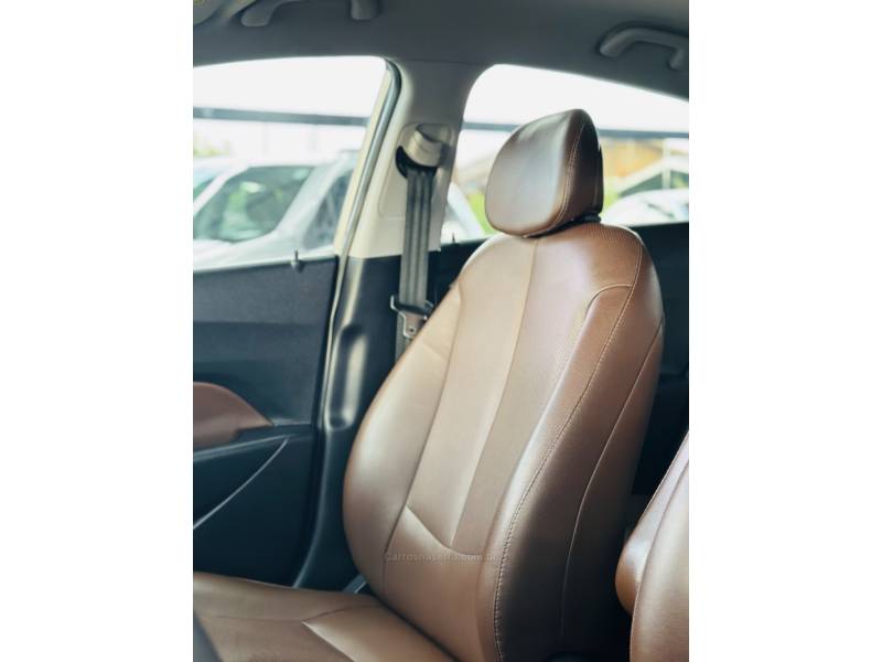 HYUNDAI - HB20X - 2017/2017 - Cinza - R$ 76.900,00