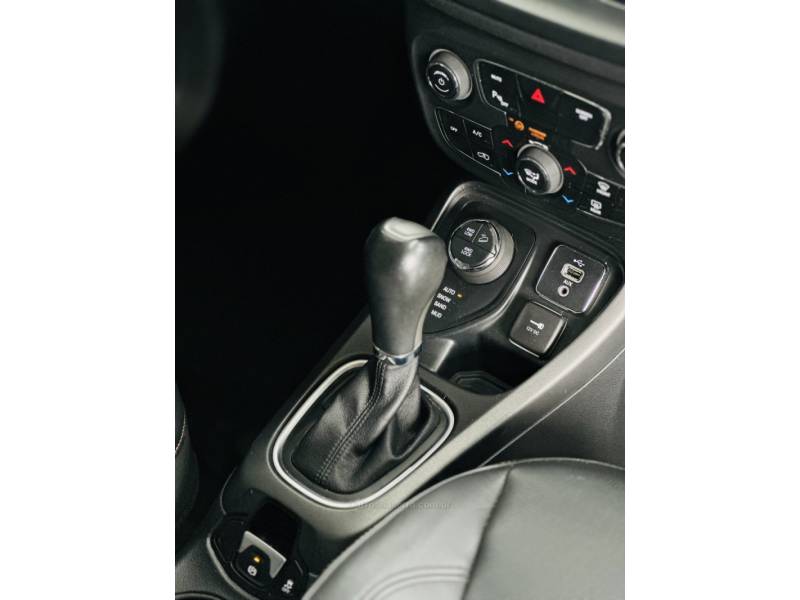 JEEP - COMPASS - 2018/2018 - Cinza - R$ 115.900,00