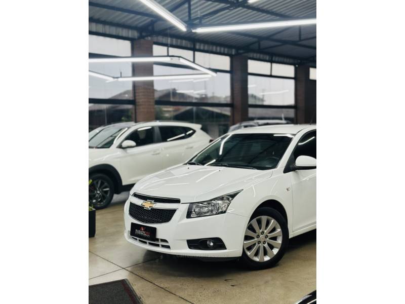 CHEVROLET - CRUZE - 2014/2014 - Branca - R$ 74.900,00
