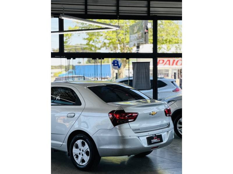 CHEVROLET - COBALT - 2019/2019 - Prata - R$ 64.900,00