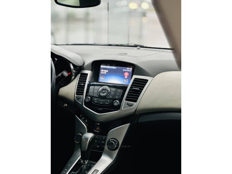 CHEVROLET - CRUZE - 2014/2014 - Branca - R$ 74.900,00
