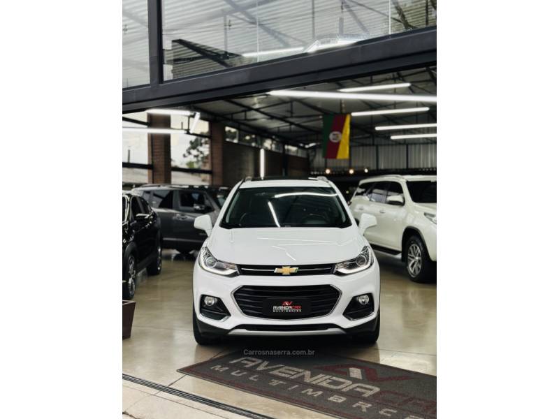 CHEVROLET - TRACKER - 2017/2017 - Branca - R$ 88.900,00