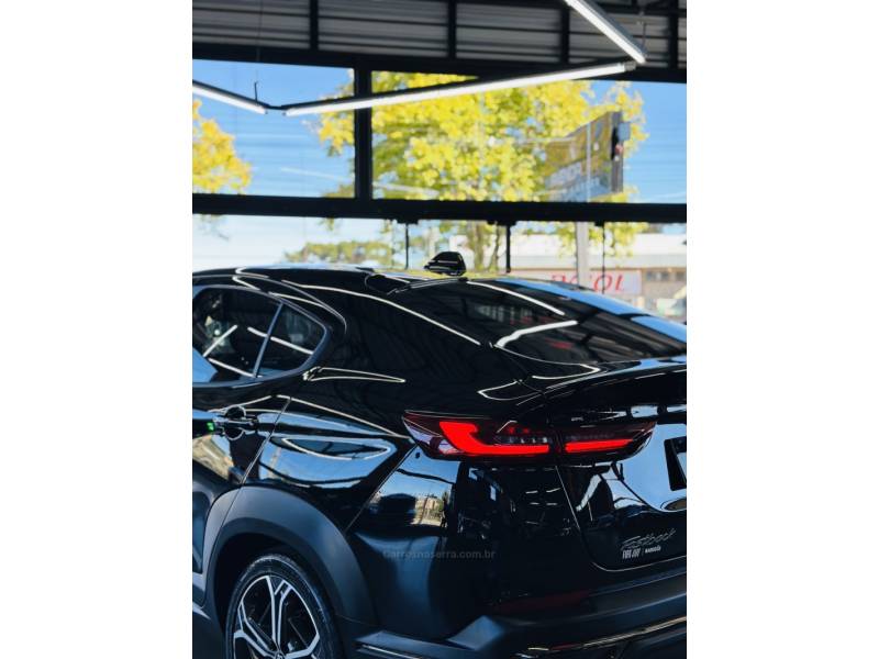 FIAT - FASTBACK - 2023/2023 - Preta - R$ 128.900,00