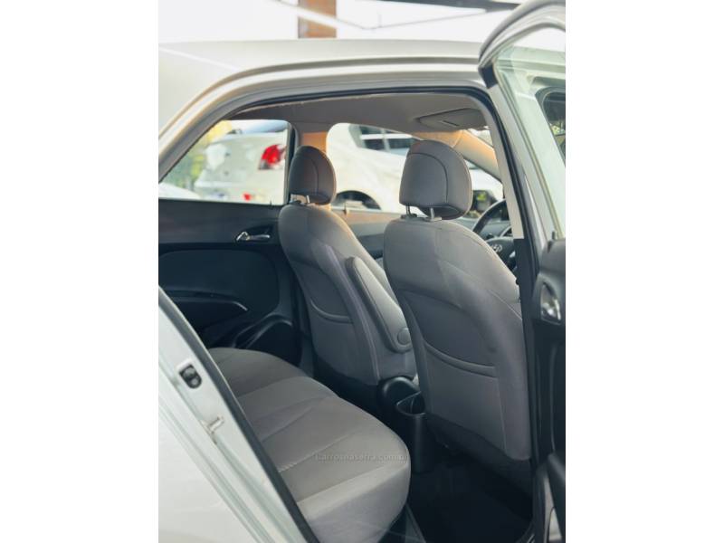 HYUNDAI - HB20 - 2014/2014 - Prata - R$ 59.900,00
