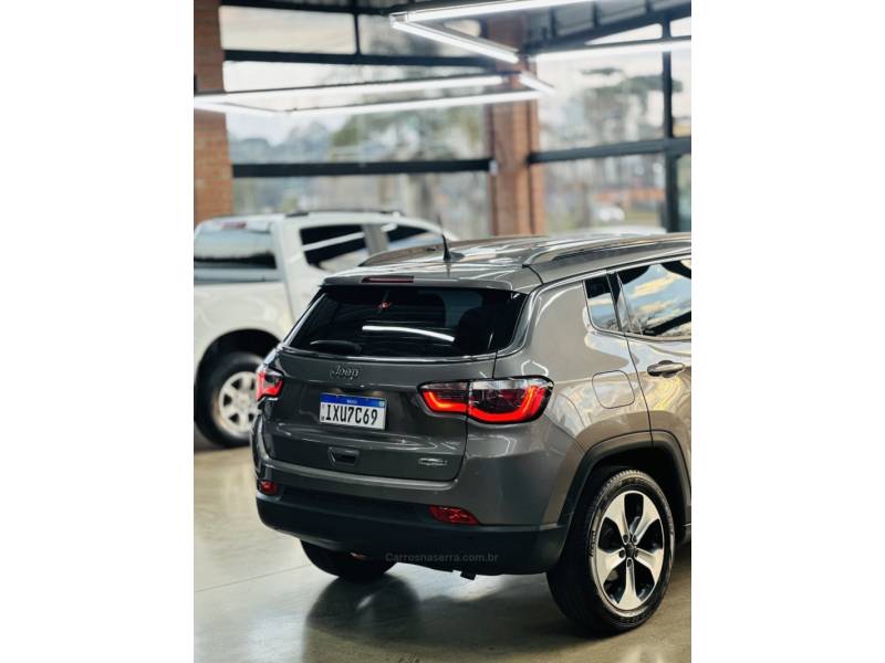 JEEP - COMPASS - 2017/2017 - Cinza - R$ 94.900,00
