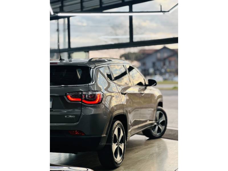 JEEP - COMPASS - 2017/2017 - Cinza - R$ 94.900,00