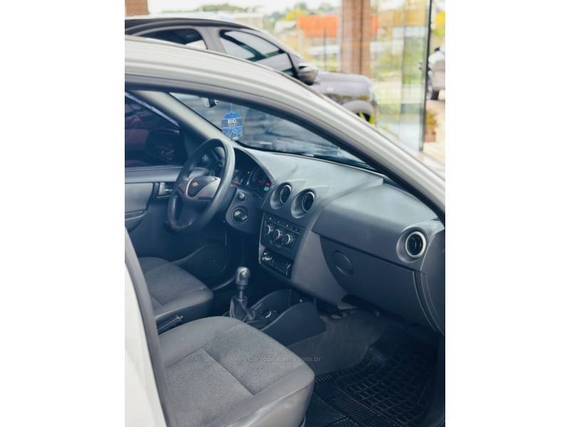CHEVROLET - CELTA - 2013/2013 - Branca - R$ 35.900,00