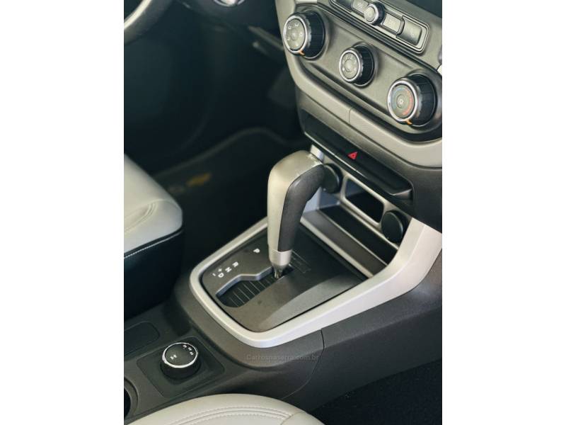 CHEVROLET - S10 - 2018/2018 - Branca - R$ 142.900,00