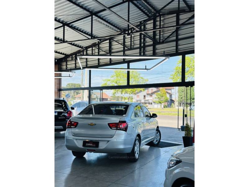 CHEVROLET - COBALT - 2019/2019 - Prata - R$ 64.900,00