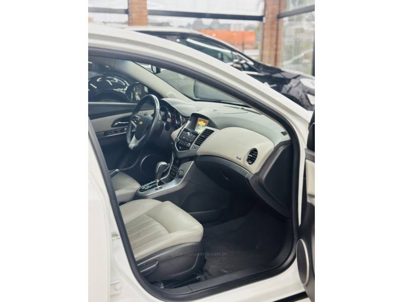CHEVROLET - CRUZE - 2014/2014 - Branca - R$ 74.900,00