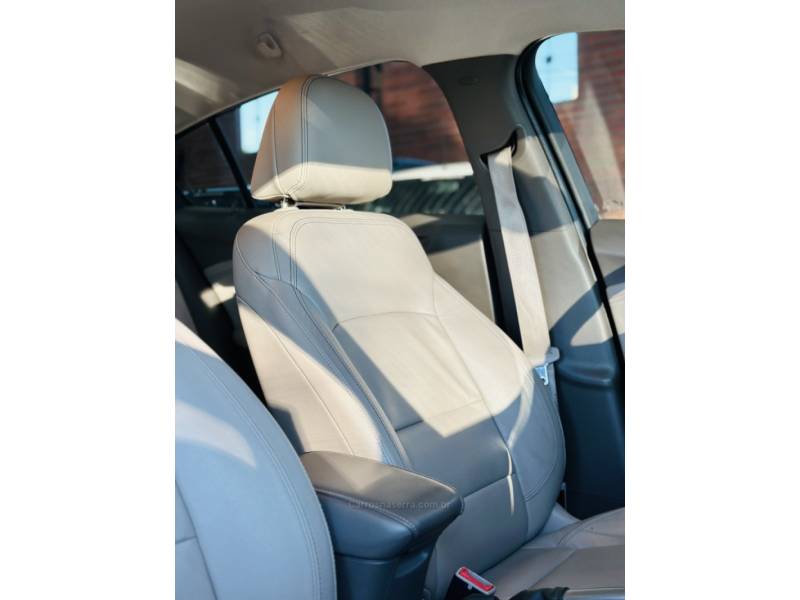 CHEVROLET - CRUZE - 2019/2019 - Branca - R$ 99.900,00