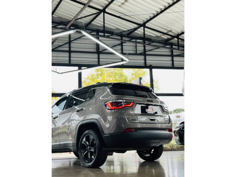 JEEP - COMPASS - 2018/2018 - Cinza - R$ 115.900,00