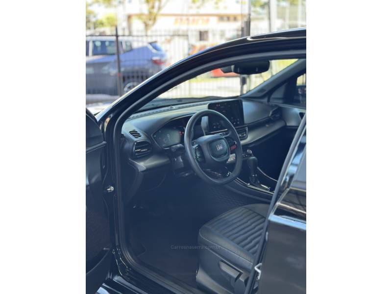 FIAT - FASTBACK - 2023/2023 - Preta - R$ 128.900,00