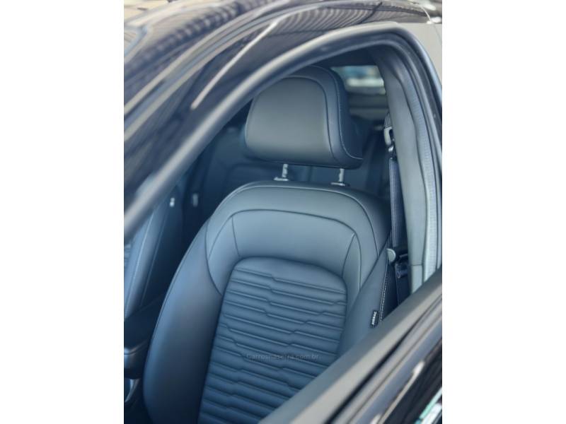 FIAT - FASTBACK - 2023/2023 - Preta - R$ 128.900,00