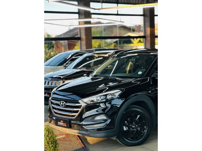 HYUNDAI - TUCSON - 2020/2020 - Preta - R$ 118.900,00