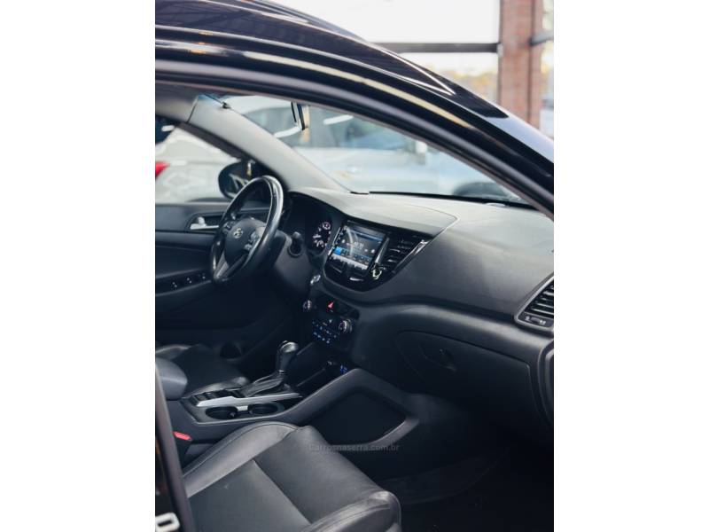 HYUNDAI - TUCSON - 2020/2020 - Preta - R$ 118.900,00