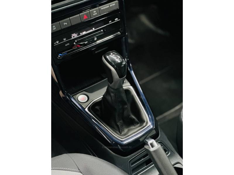VOLKSWAGEN - T-CROSS - 2024/2024 - Azul - R$ 126.900,00