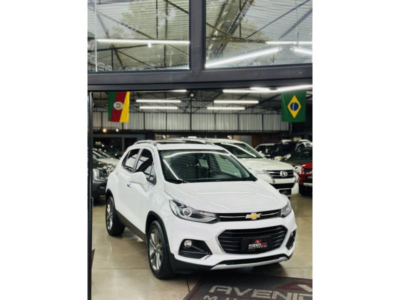 CHEVROLET - TRACKER - 2017/2017 - Branca - R$ 88.900,00