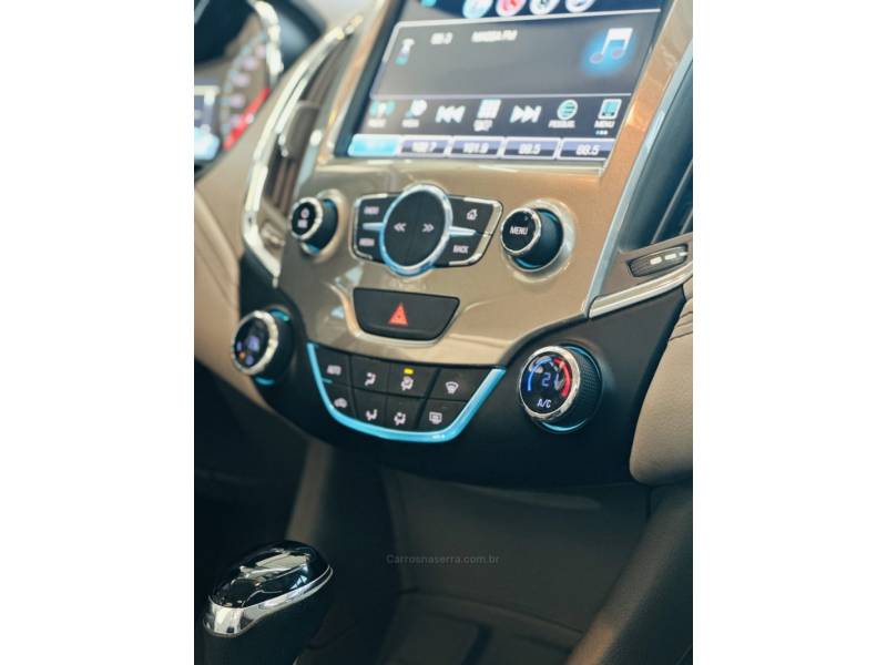 CHEVROLET - CRUZE - 2019/2019 - Branca - R$ 99.900,00