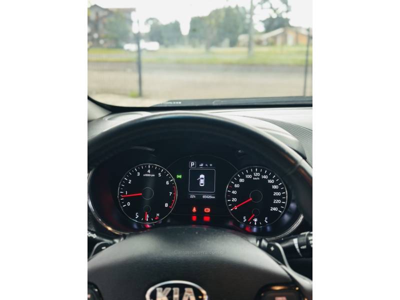 KIA MOTORS - CERATO - 2019/2019 - Branca - R$ 87.900,00