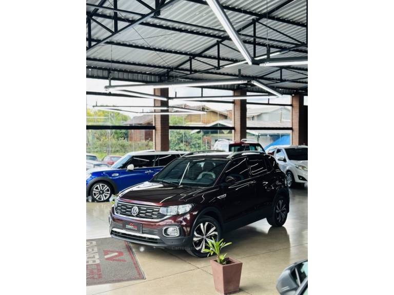 VOLKSWAGEN - T-CROSS - 2019/2020 - Vinho - R$ 115.900,00