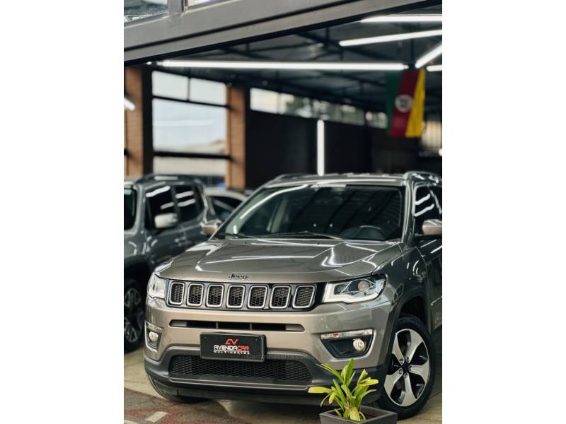 JEEP - COMPASS - 2017/2017 - Cinza - R$ 94.900,00
