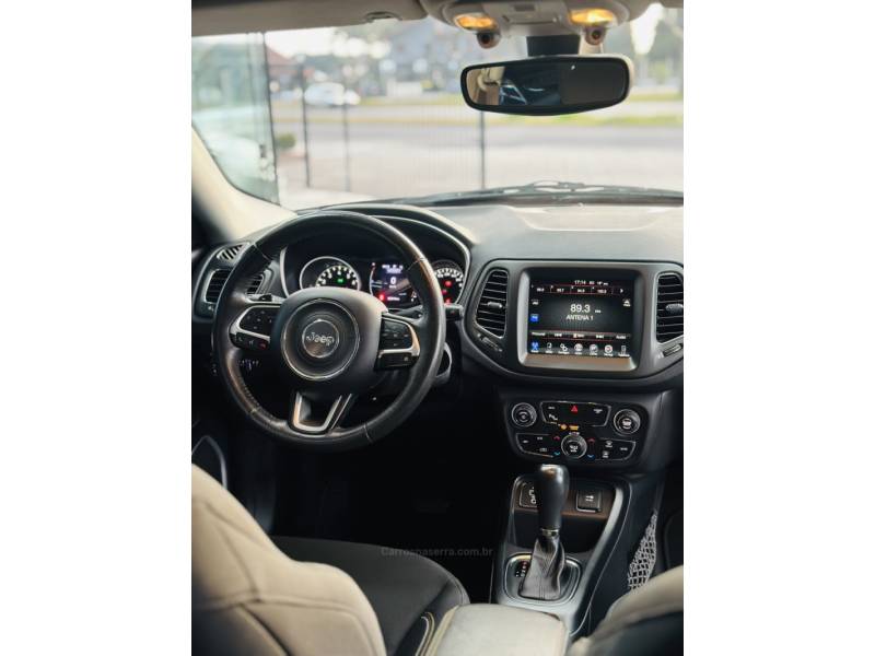 JEEP - COMPASS - 2017/2017 - Cinza - R$ 94.900,00